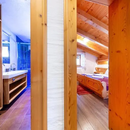 Haus Wildkarblick 5 * Unterkrimml